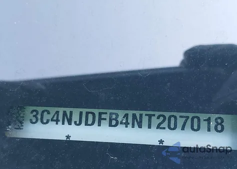 2022 Jeep Compass Latitude Lux 4X4 z USA, uszkodzony, nr VIN 3C4NJDFB4NT207018